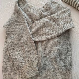 Extras ly soft grey knit sweater